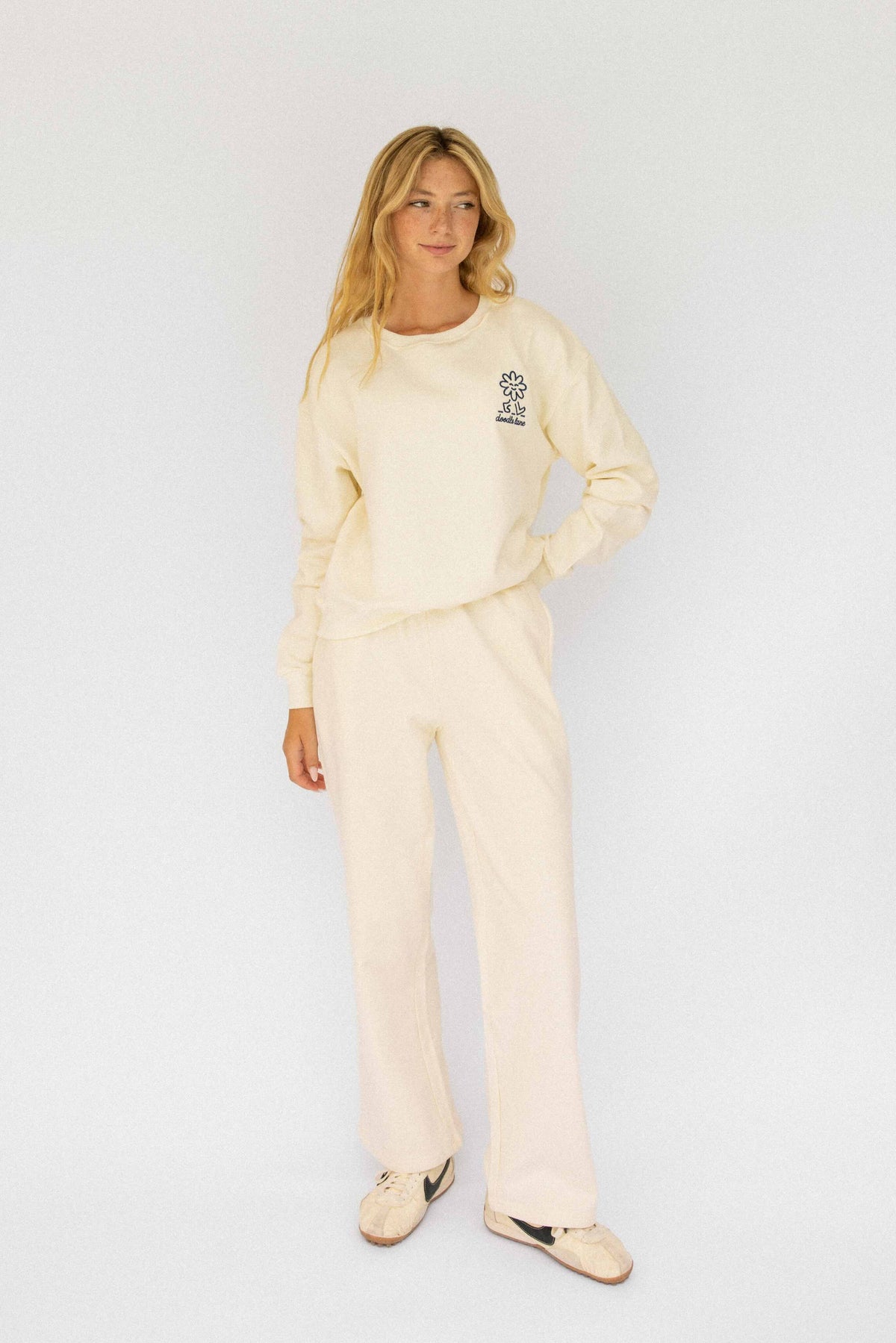 Signature Crewneck Straight Pant Set