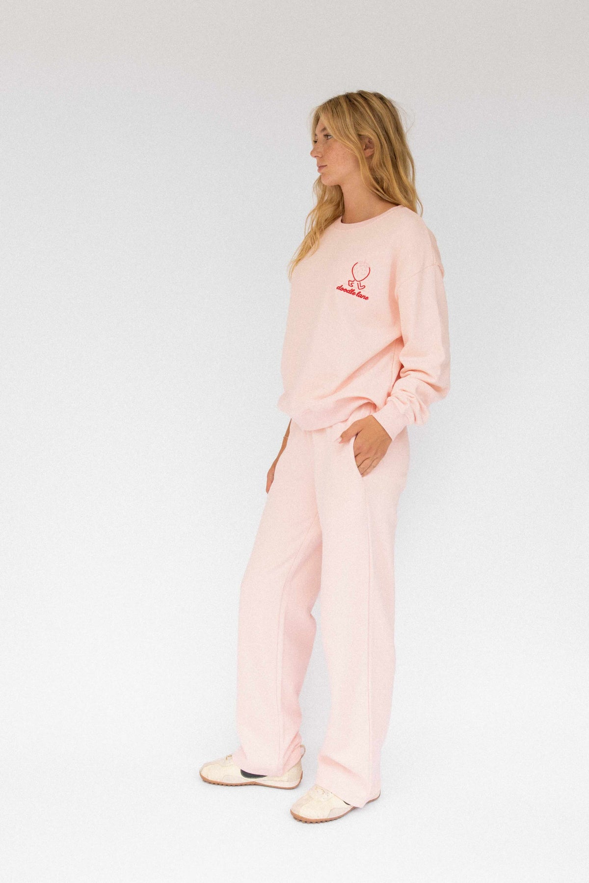 Signature Crewneck Straight Pant Set